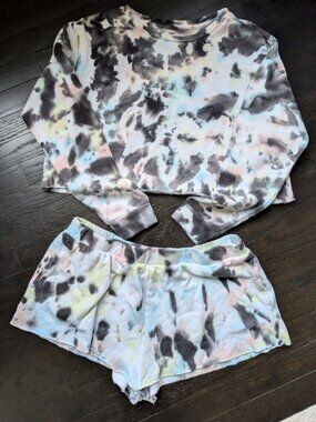 Colsie Tie-Dye Lounge Shorts Set | Top Medium, Bottoms Large